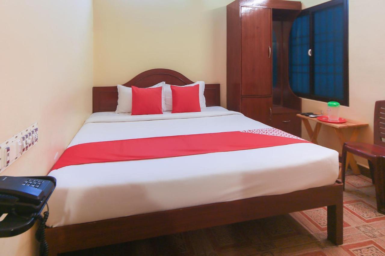Oyo 23098 Ushama Heritage Guest House Puducherry Exterior foto
